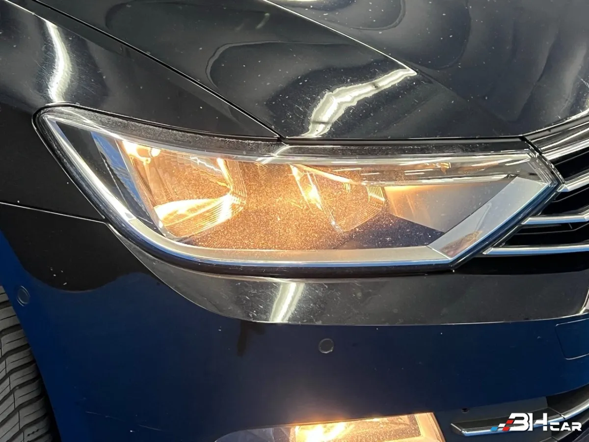 Volkswagen Passat - photo 31