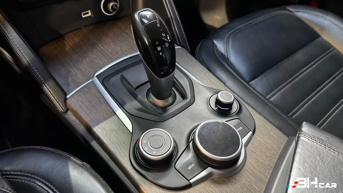 Alfa Romeo Stelvio - photo 29