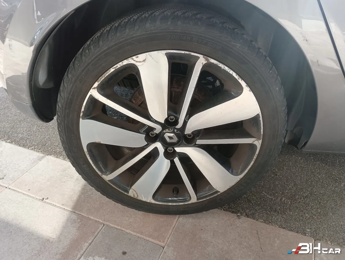 Renault Clio - photo 12