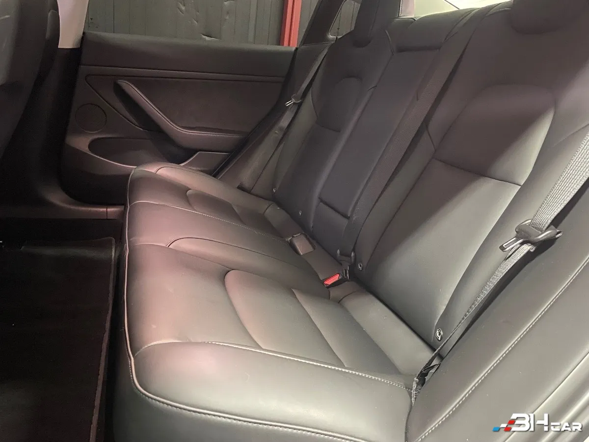 Tesla Model-3 - photo 14