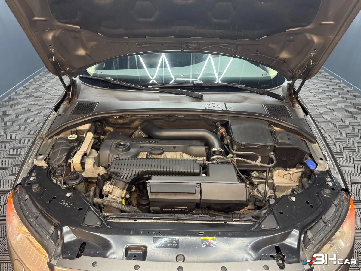 Volvo V70 - photo 6