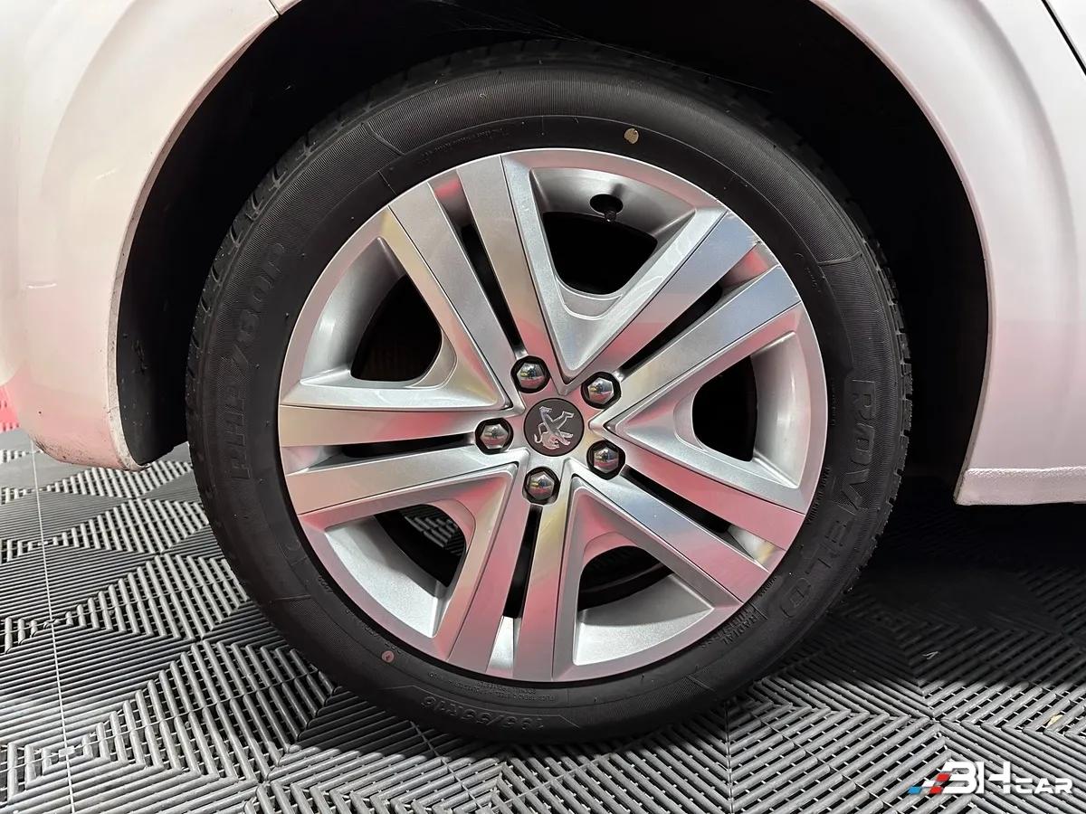 Aperçu indisponible de Peugeot 208