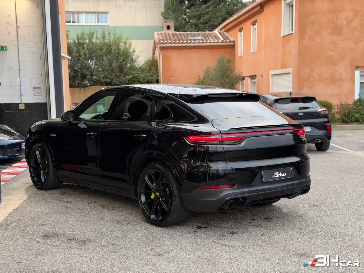 Porsche Cayenne - photo 9