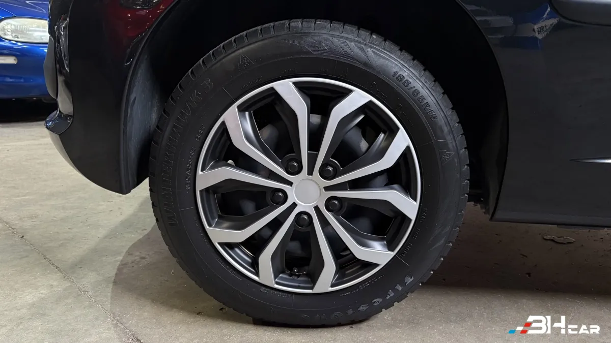 Peugeot 207 - photo 13