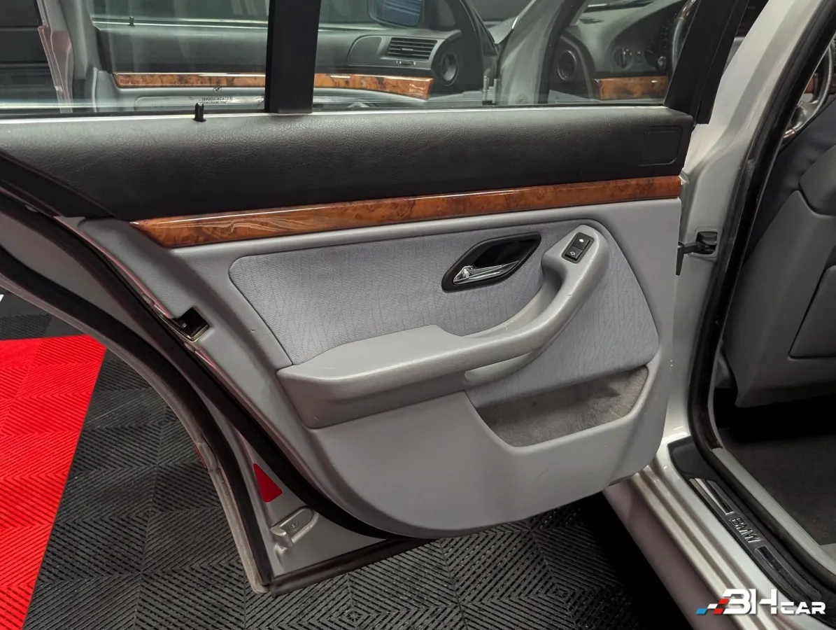 Bmw Serie 5 - photo 15