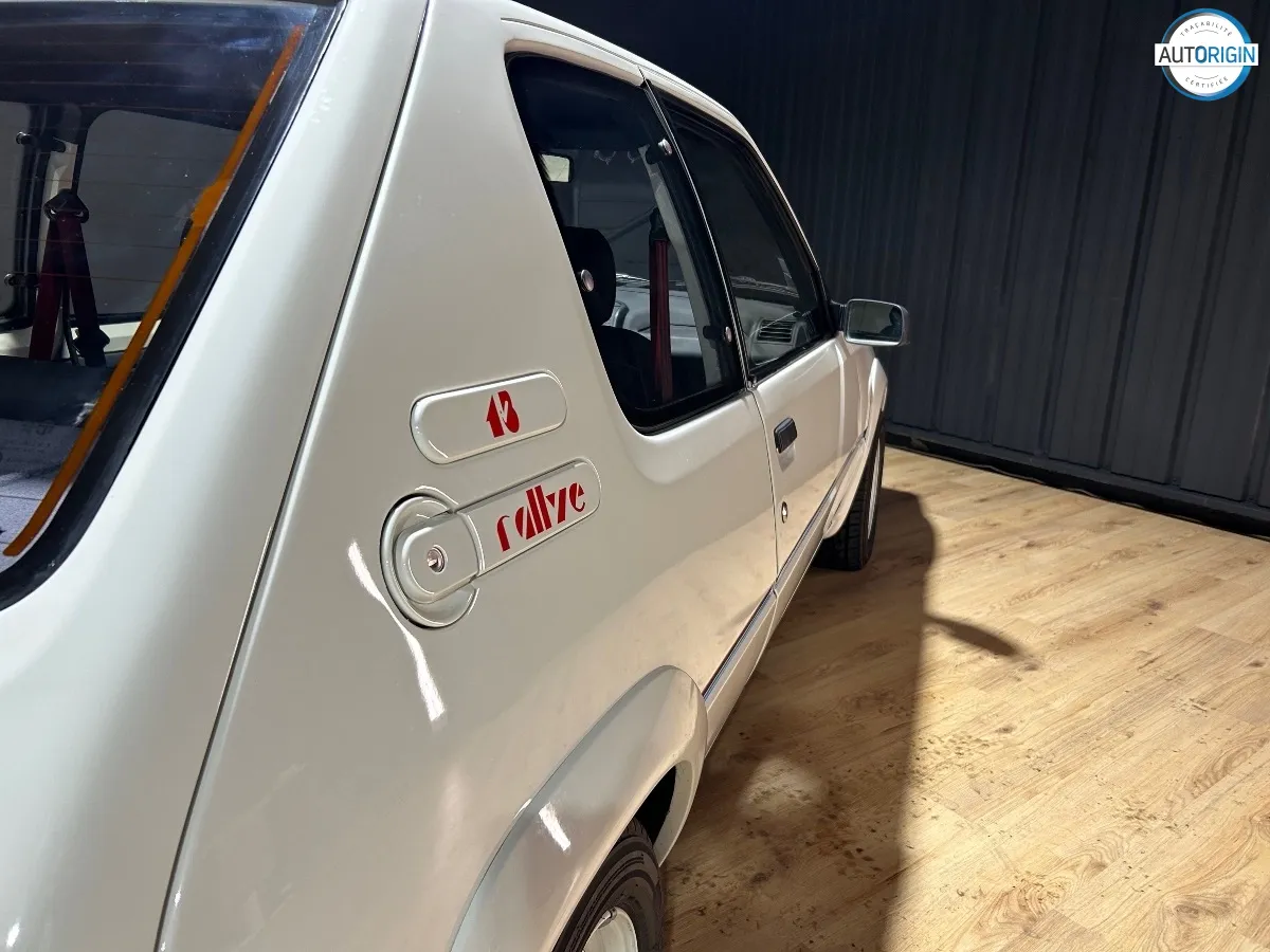 Peugeot 205 - photo 9