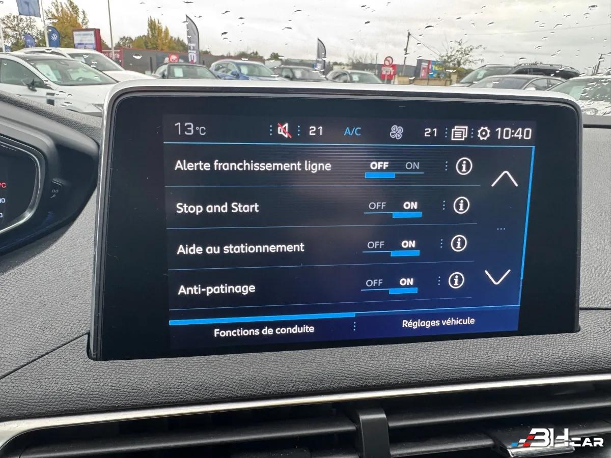 Aperçu indisponible de Peugeot 5008