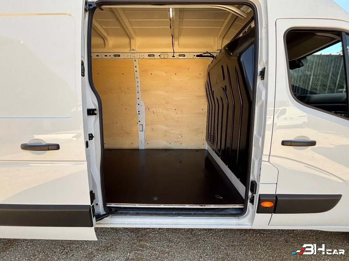Renault Master Vu - photo 22
