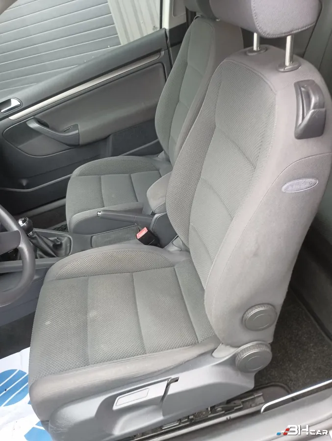 Volkswagen Golf - photo 18
