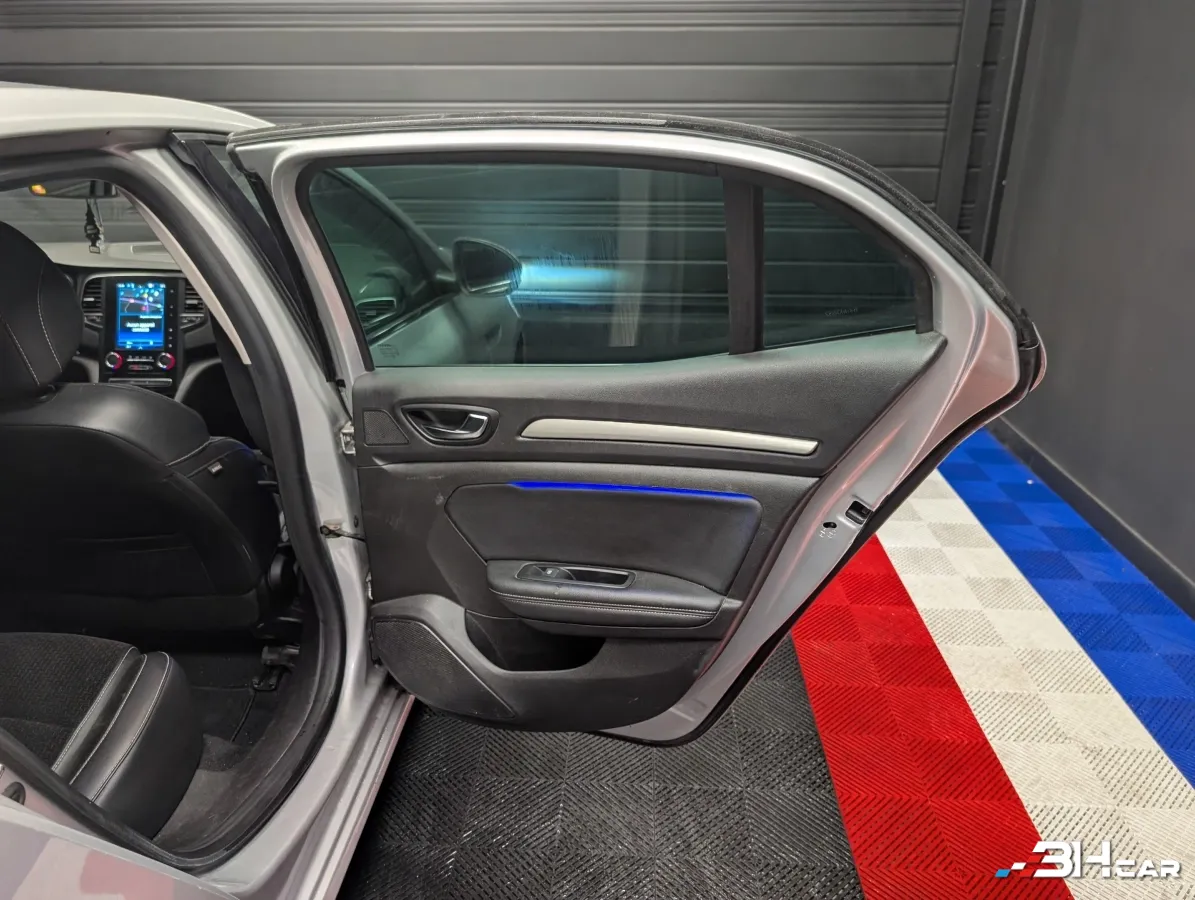 Renault Megane - photo 36