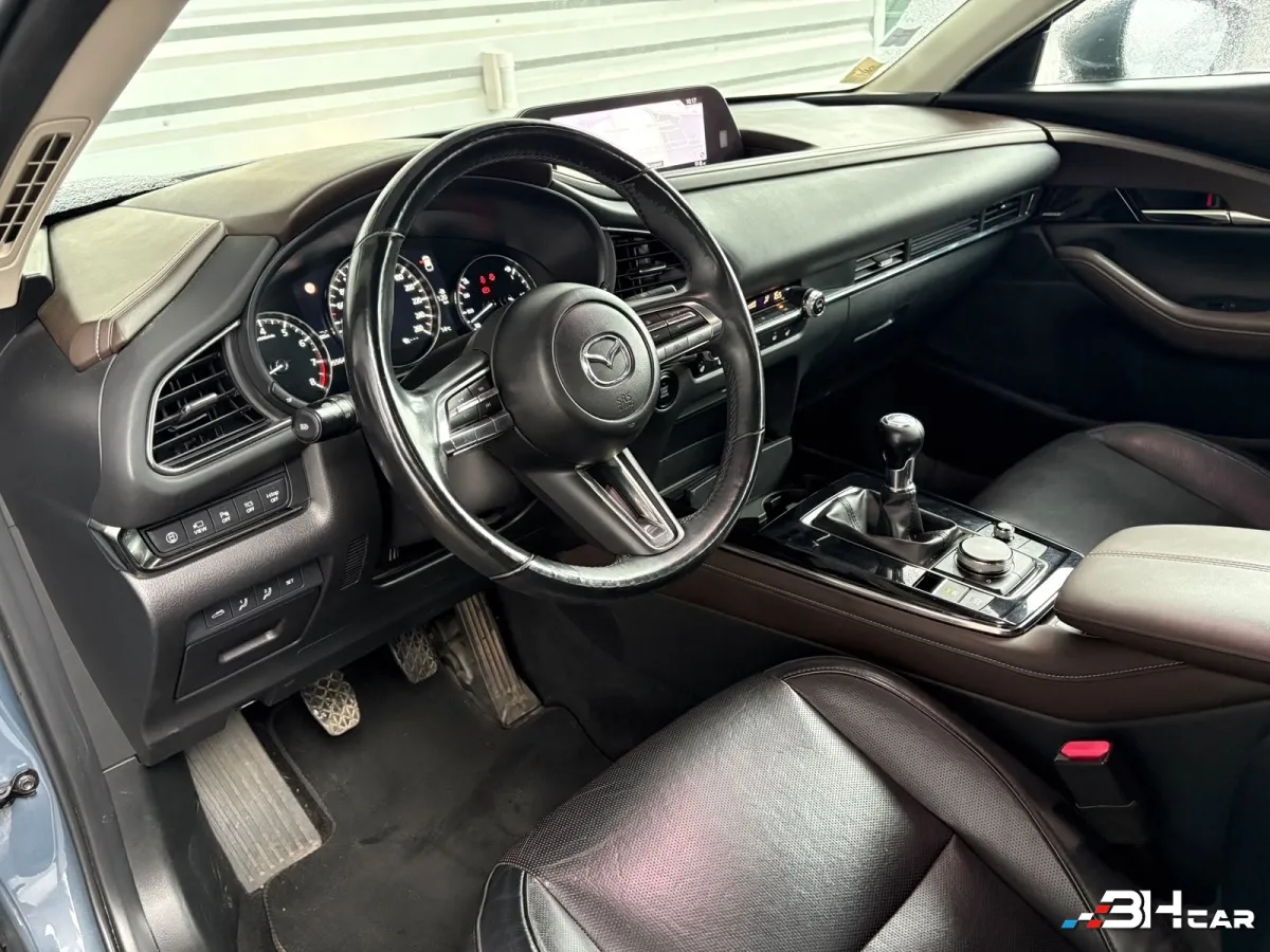 Mazda Cx-30 - photo 16
