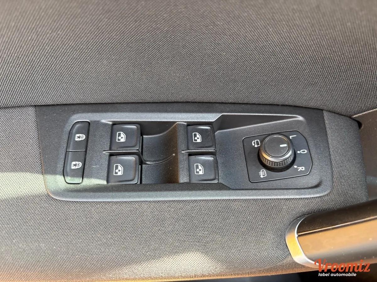 Volkswagen Touran 1.6 TDI 115 BLUEMOTION CONFORT LINE BUSINESS DSG BVA 7 PLACES