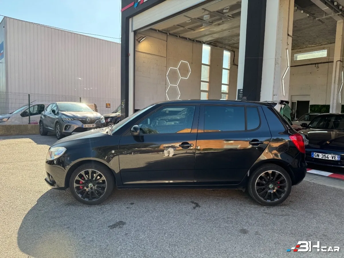 Skoda Fabia - photo 8