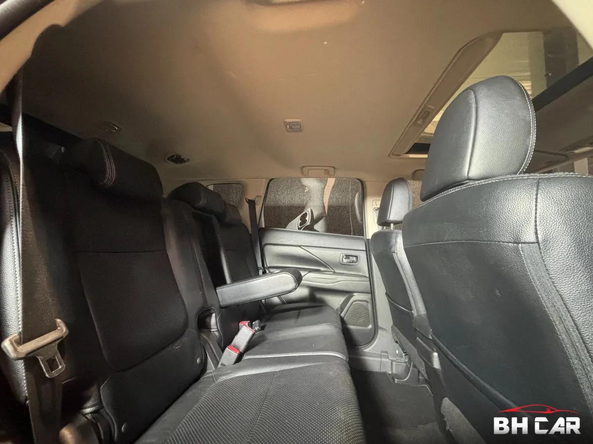 Aperçu indisponible de Mitsubishi Outlander