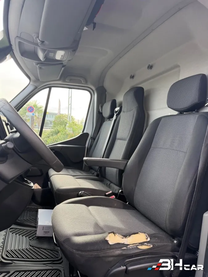 Renault Master Vu - photo 10