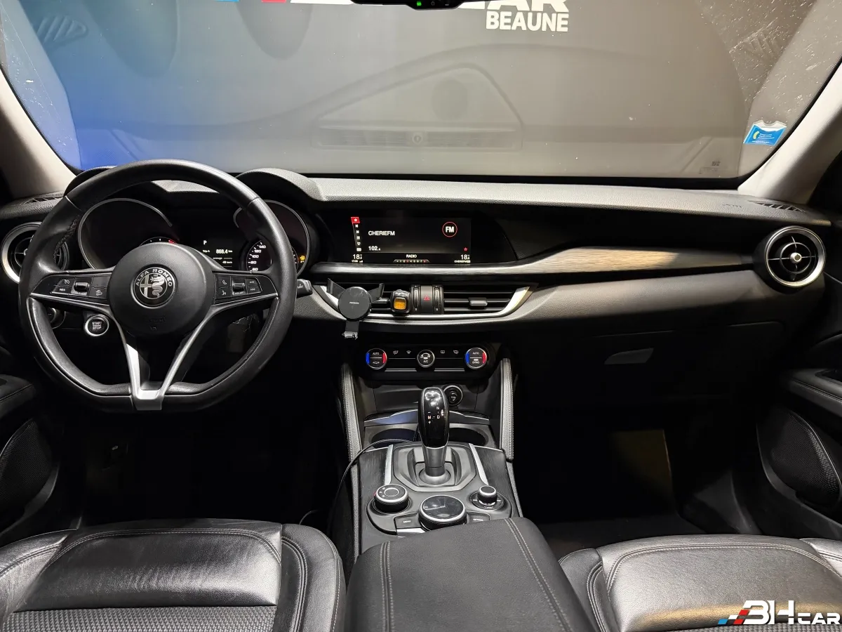 Alfa Romeo Stelvio - photo 15