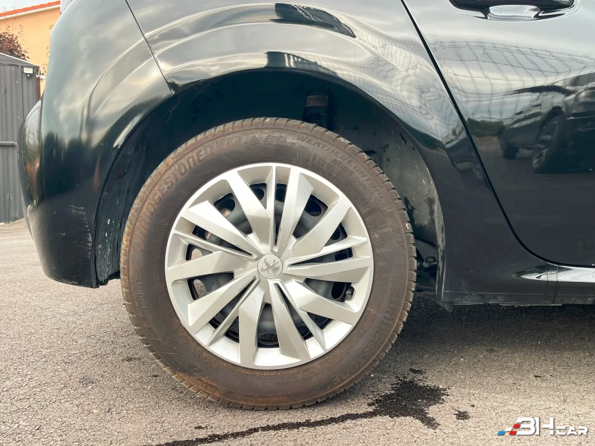 Peugeot 208 - photo 25