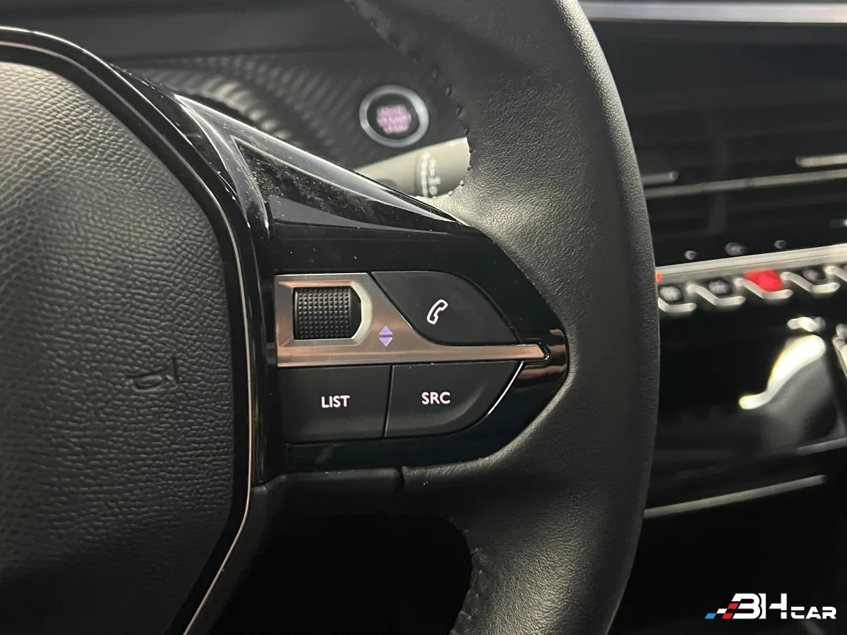 Peugeot 208 - photo 30