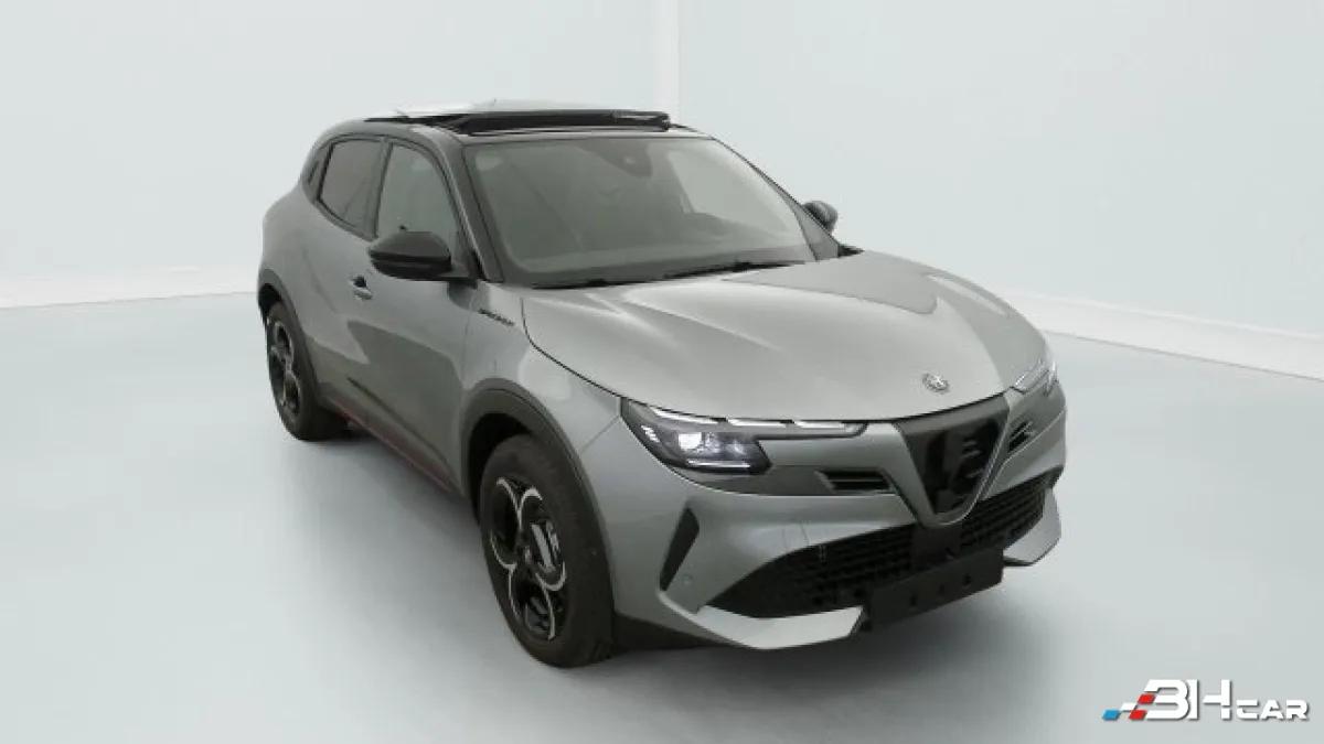 Image: Alfa Romeo Junior 1.2 hybride 145cv eDCT6 Speciale