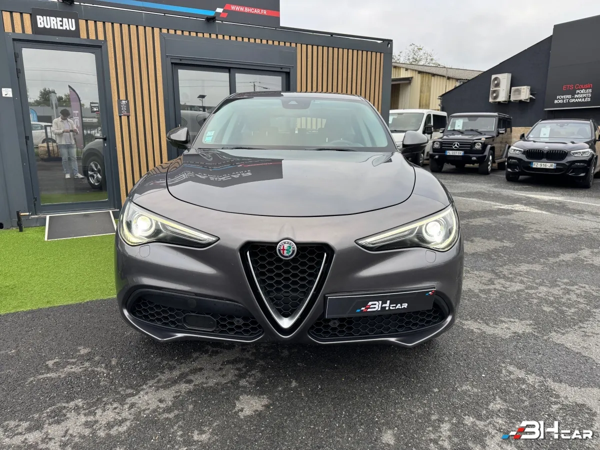 Alfa Romeo Stelvio - photo 2