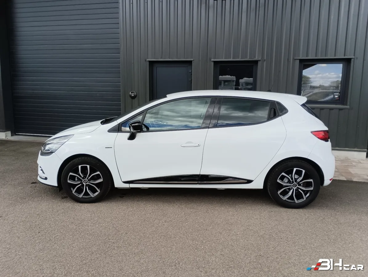 Renault Clio - photo 2