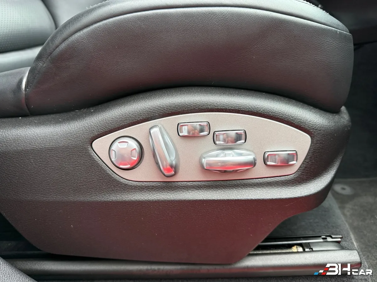 Porsche Cayenne - photo 24