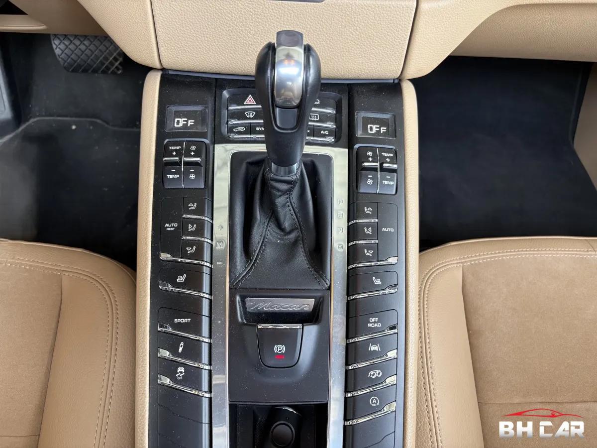 Aperçu indisponible de Porsche Macan