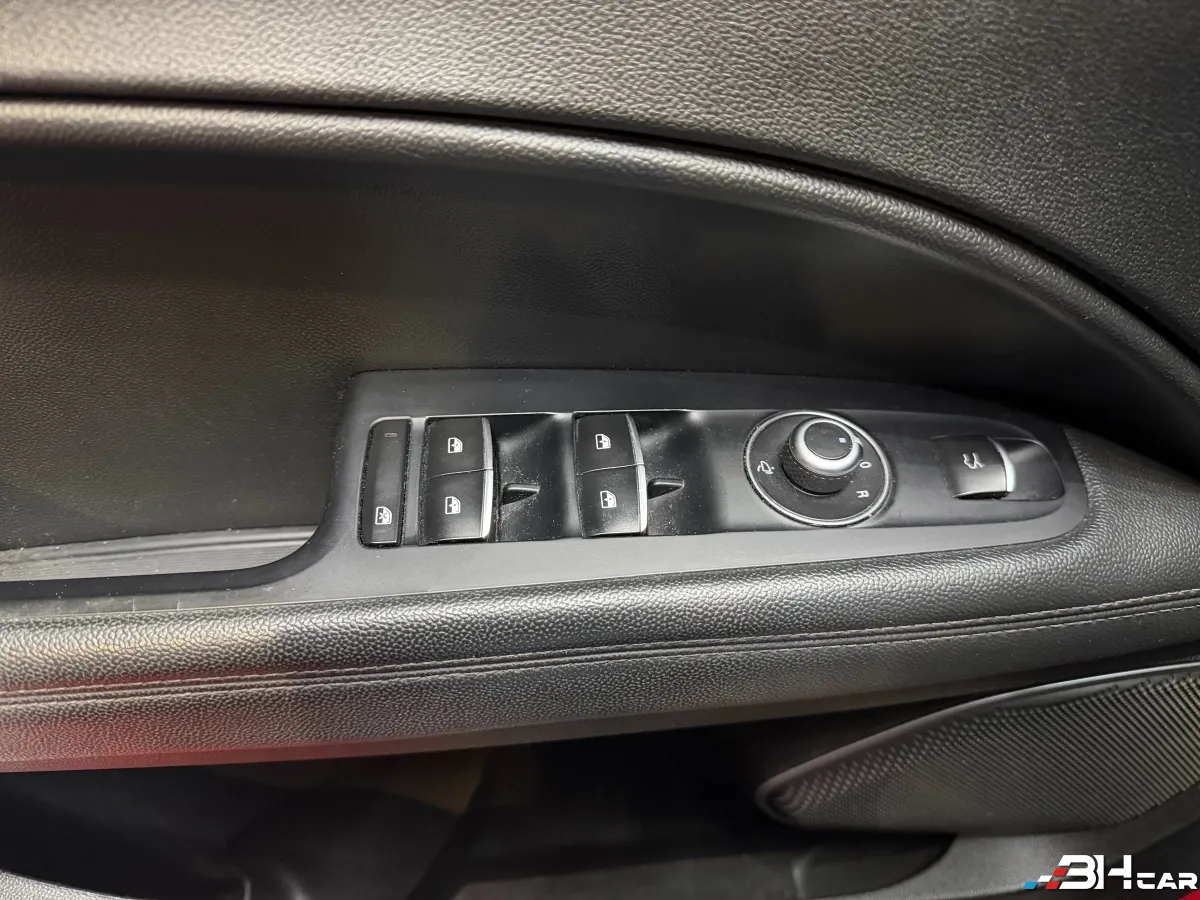 Alfa Romeo Stelvio - photo 23