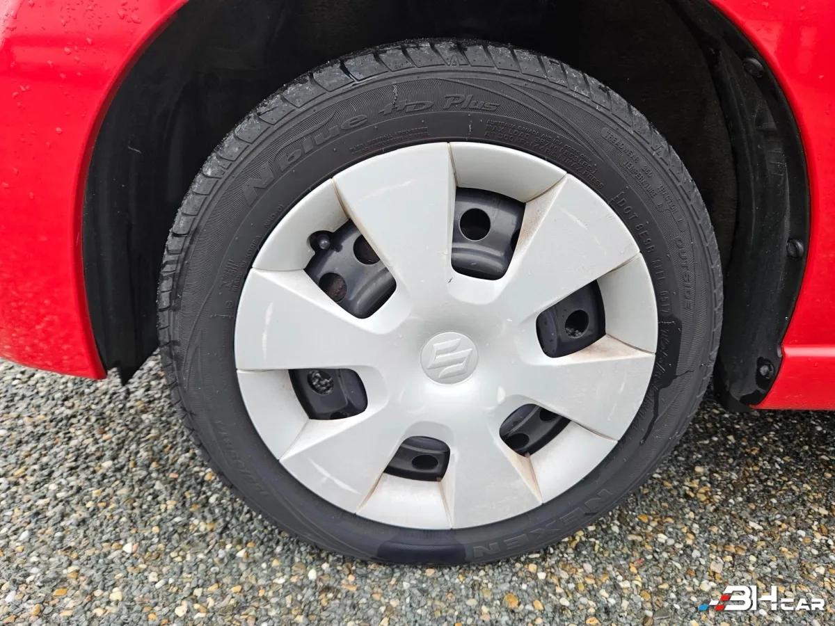 Aperçu indisponible de Suzuki Alto