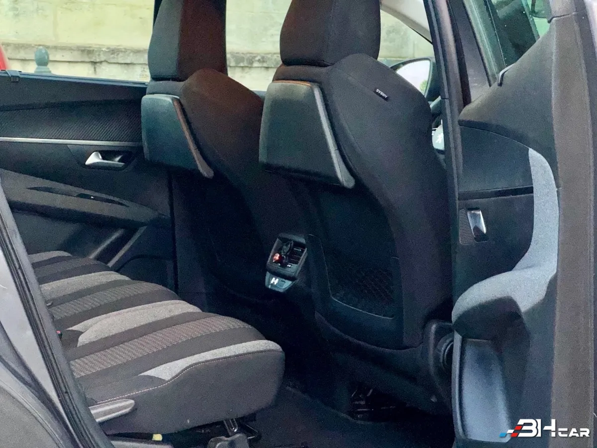 Peugeot 5008 - photo 28