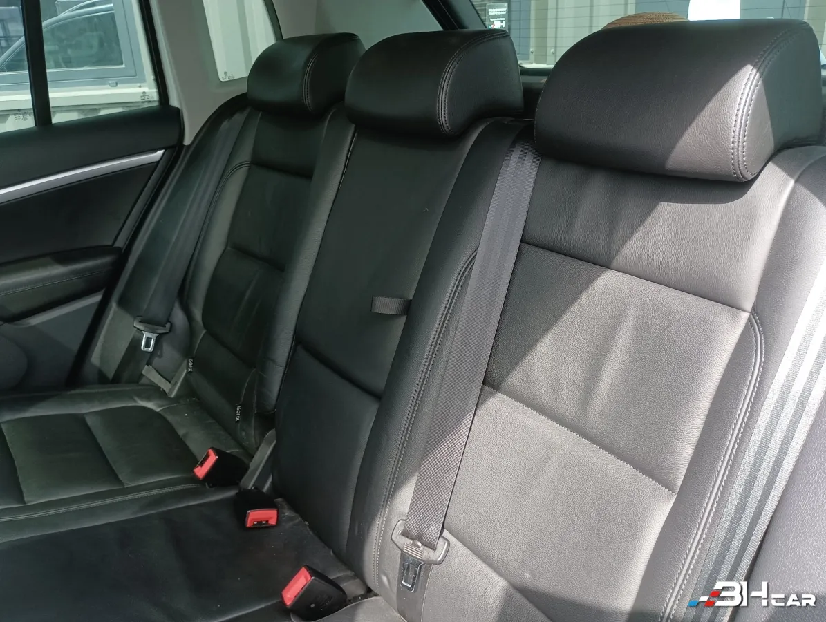 Volkswagen Tiguan - photo 20