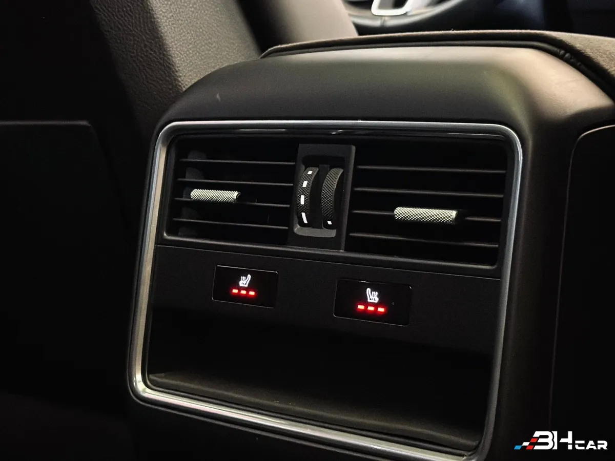 Porsche Cayenne - photo 10