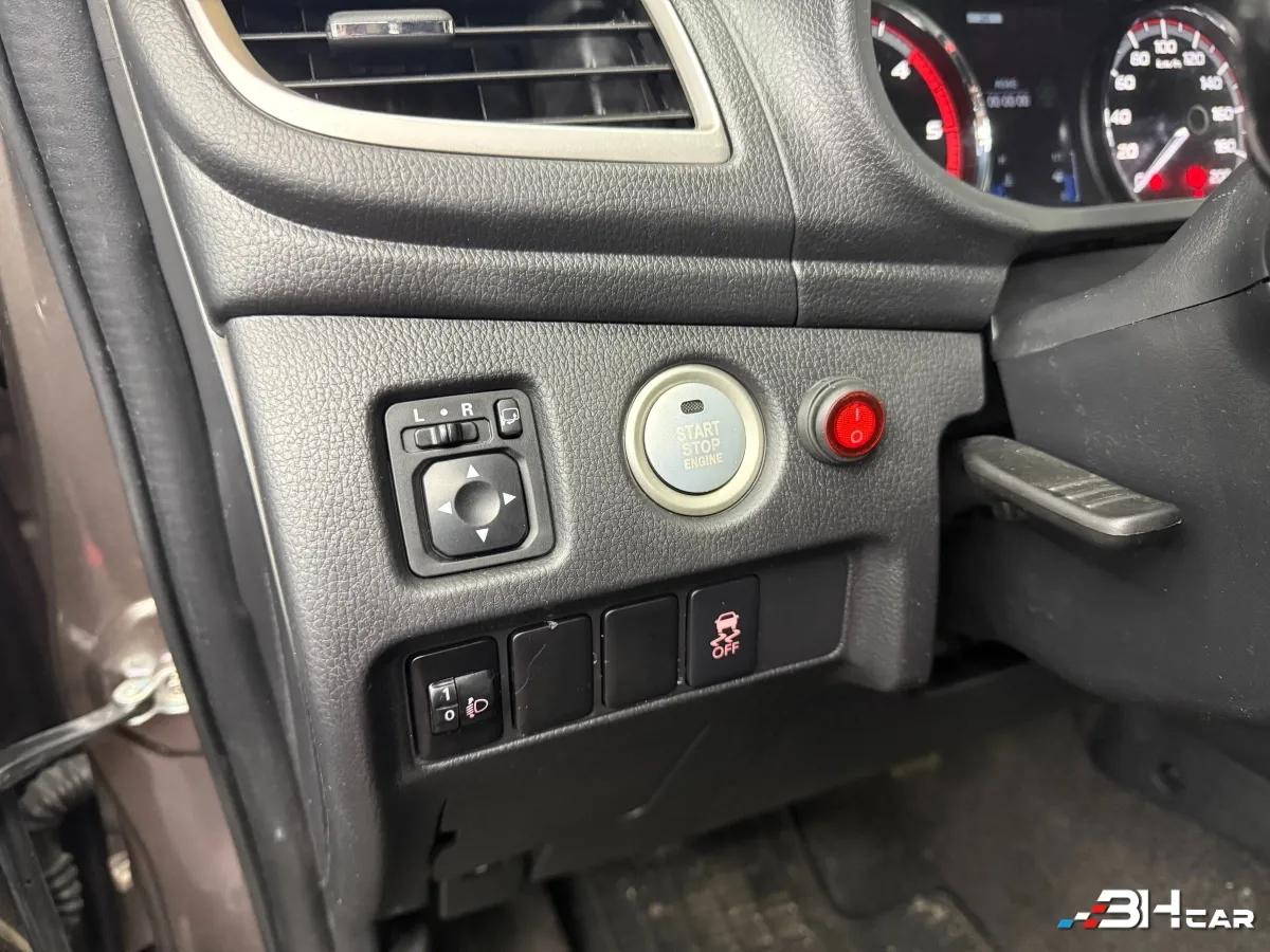Aperçu indisponible de Mitsubishi L200