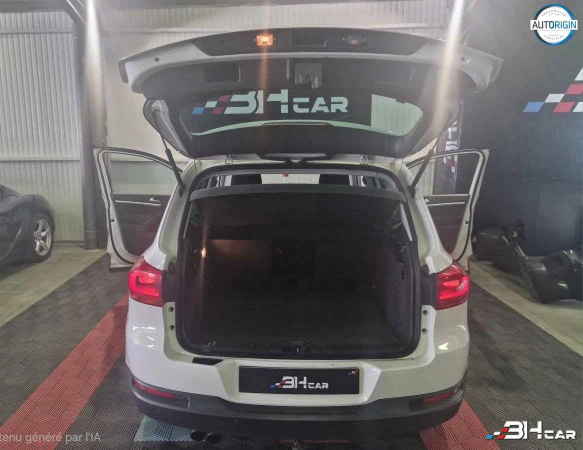 Volkswagen Tiguan - photo 9
