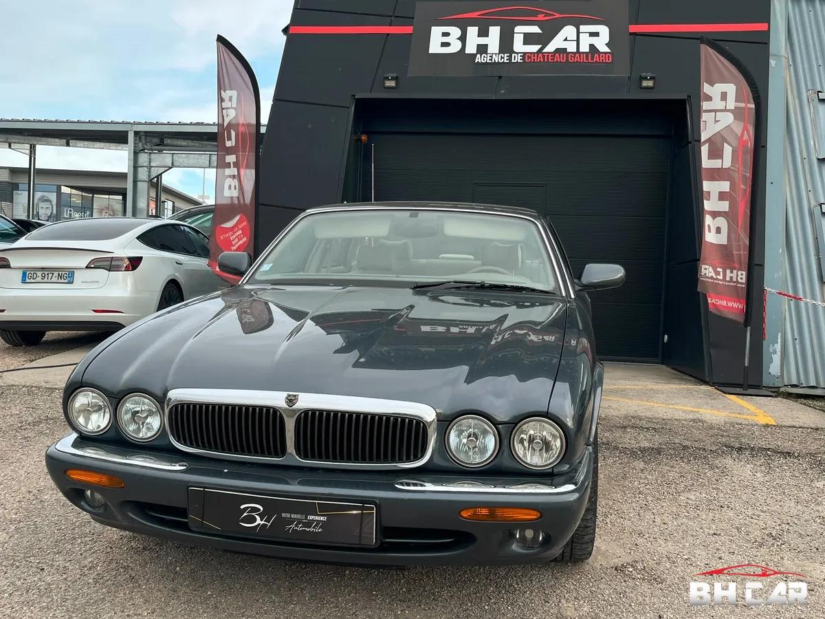 Image: Jaguar XJ8 3.2 V8 237 - Entretien suivi complet Jaguar & révisée