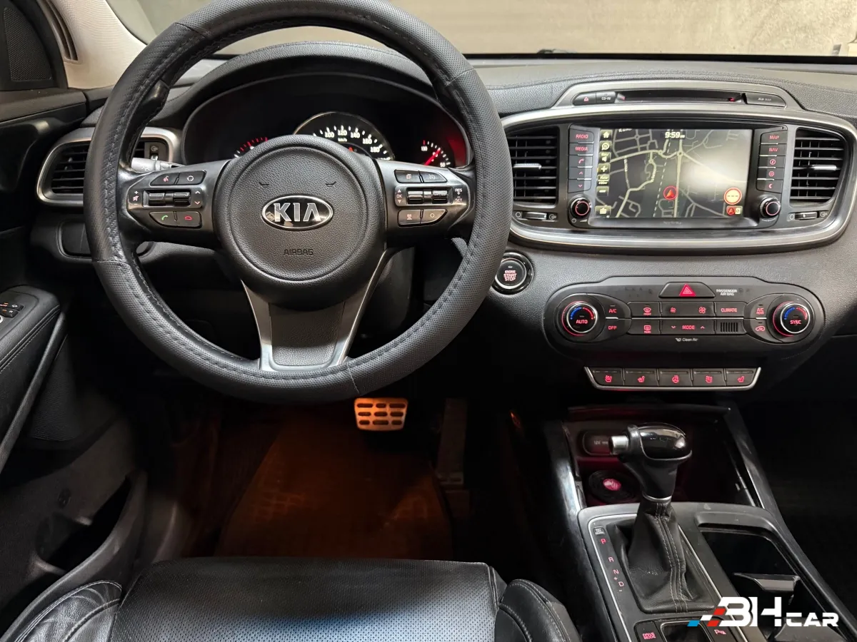 Kia Sorento - photo 17