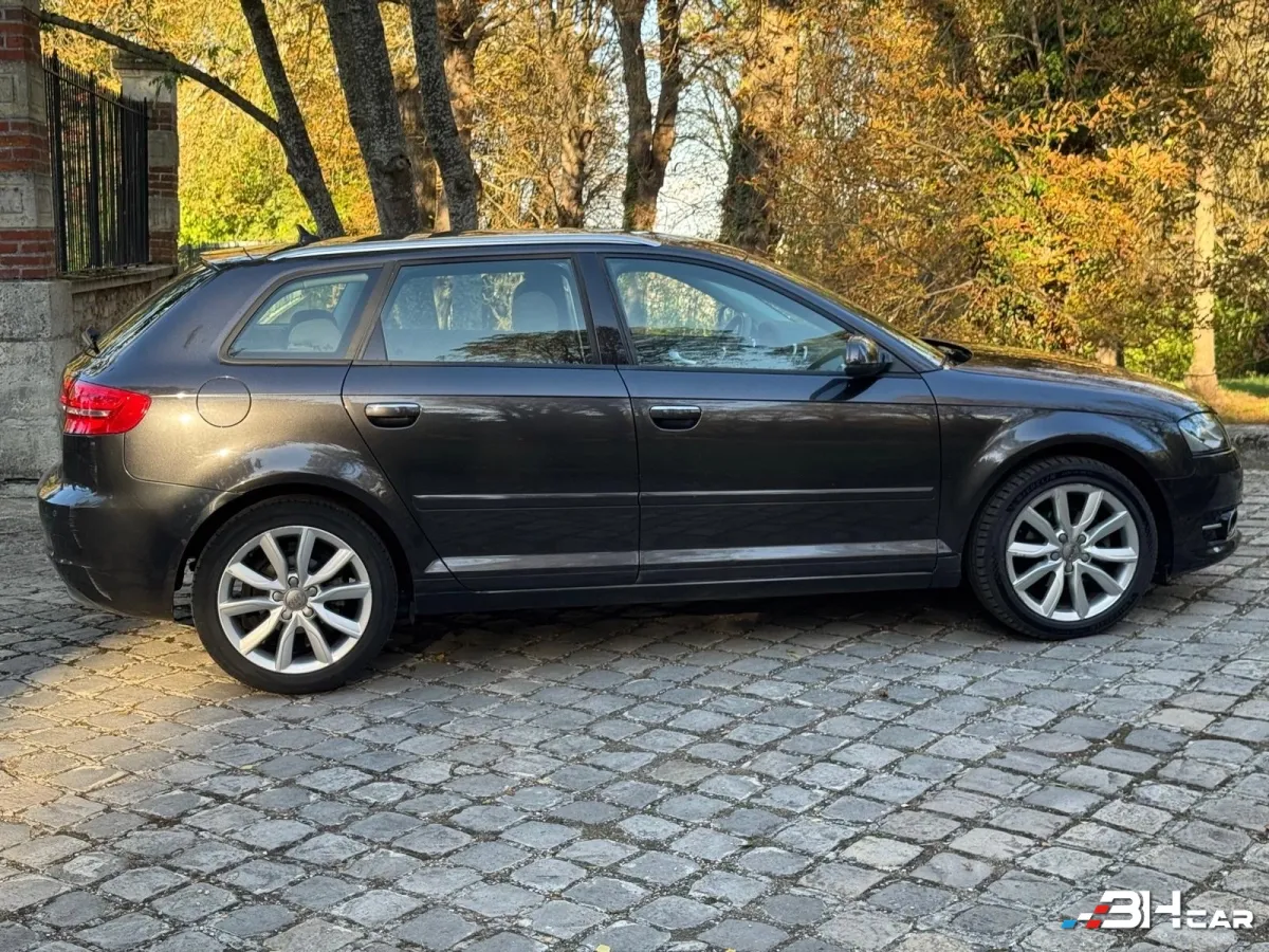 Audi A3 - photo 8