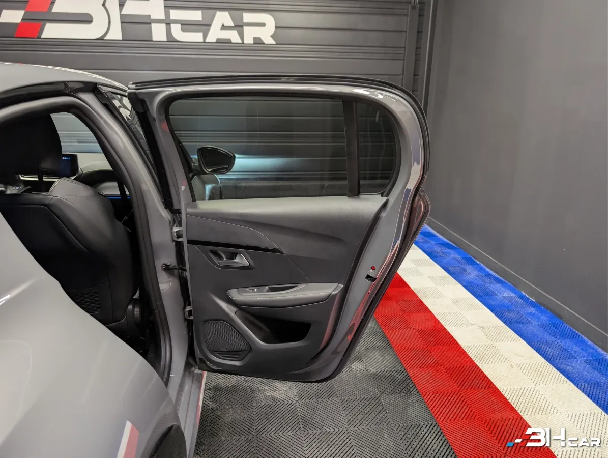 Peugeot 208 - photo 30