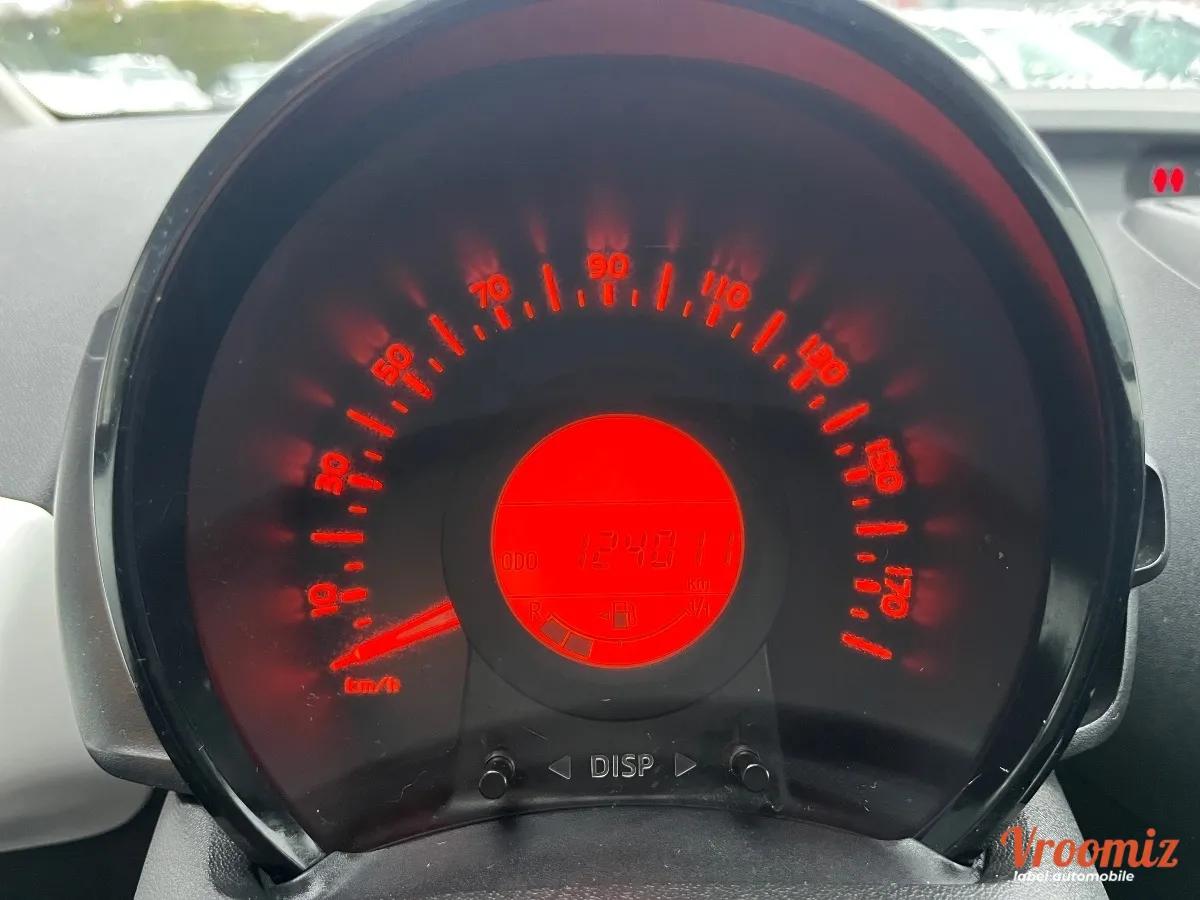 PEUGEOT 108 5 Portes 1.2 VTi 82 CH