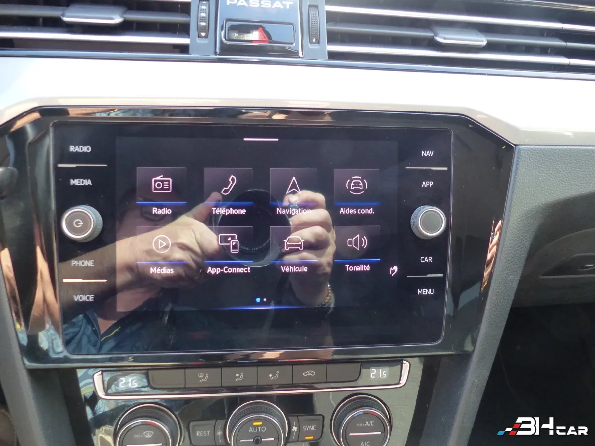 Volkswagen Passat - photo 18