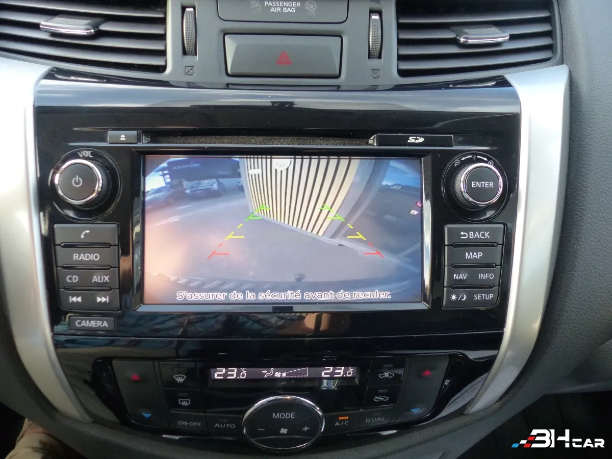 Nissan Np300 Navara - photo 9