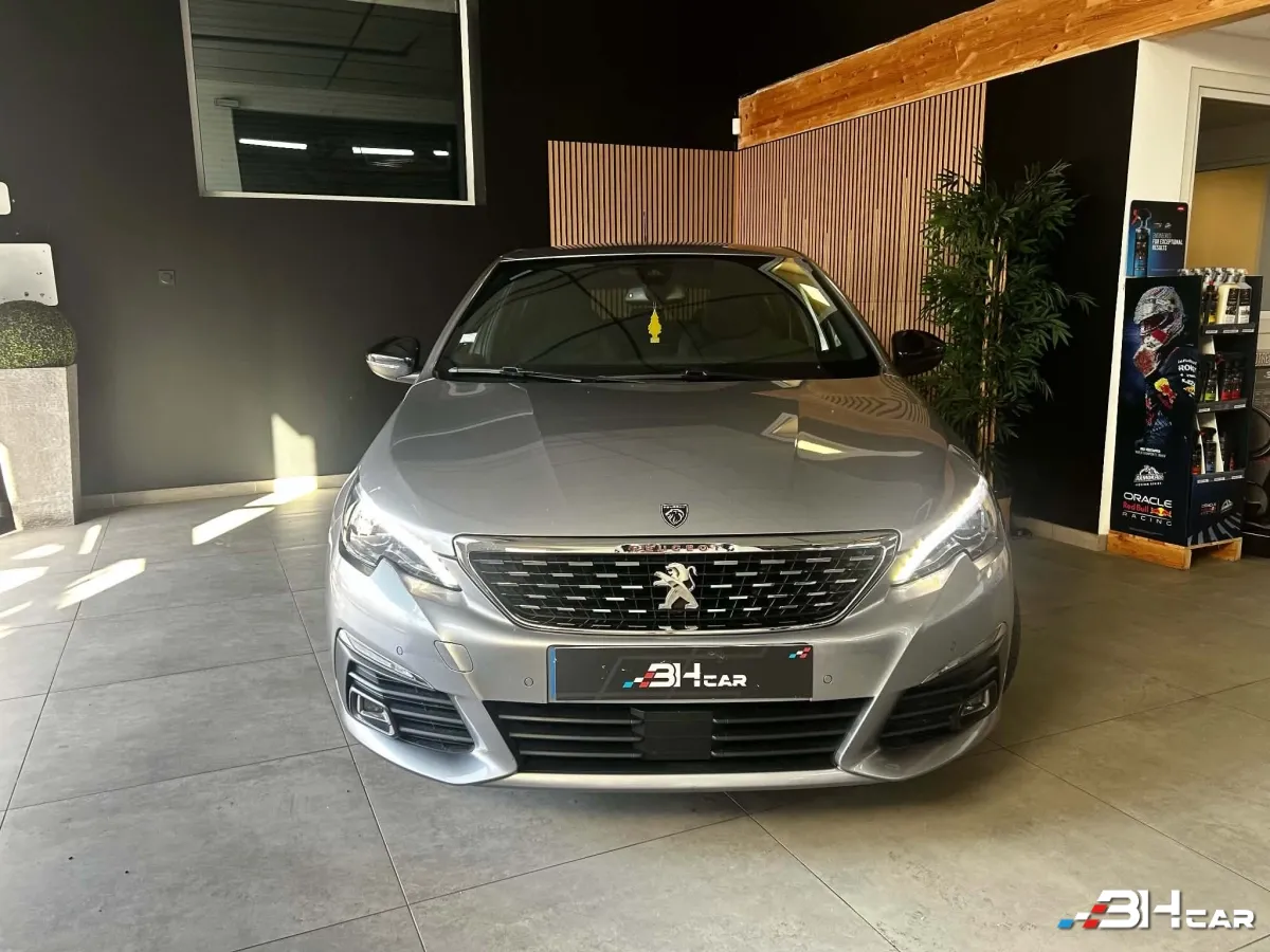 Peugeot 308 - photo 2