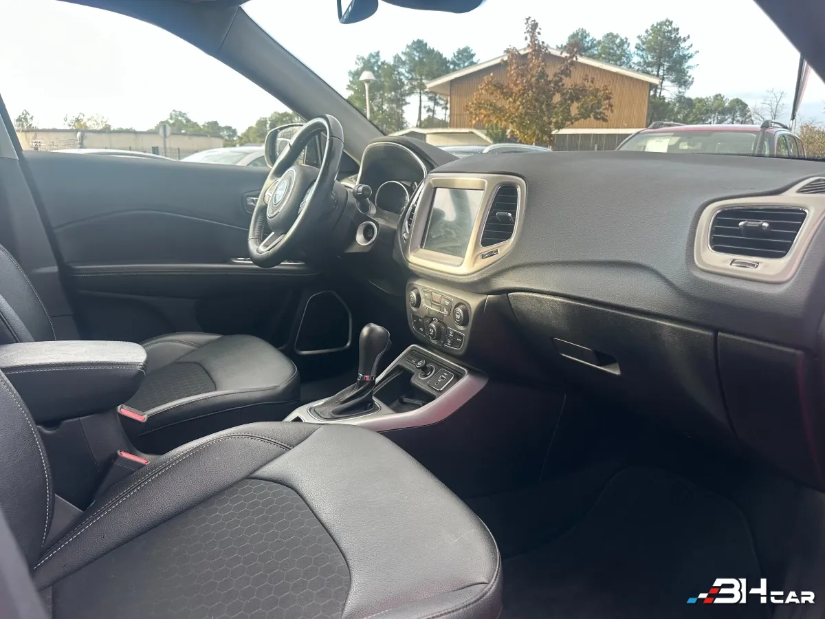 Jeep Compass - photo 8