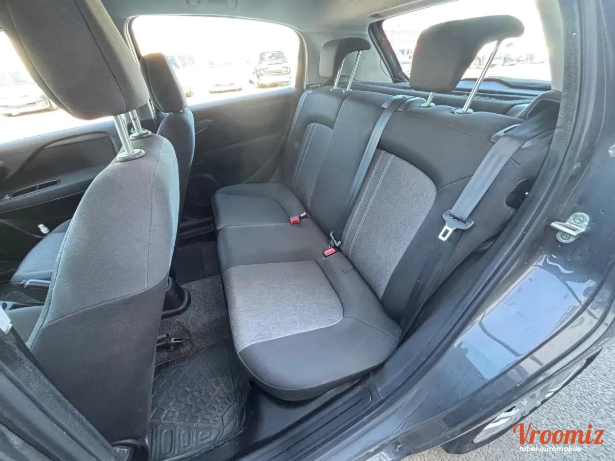 FIAT PUNTO 1.4 8v 78ch S&S Easy 5p - Distribution neuve - Garantie 12 Mois