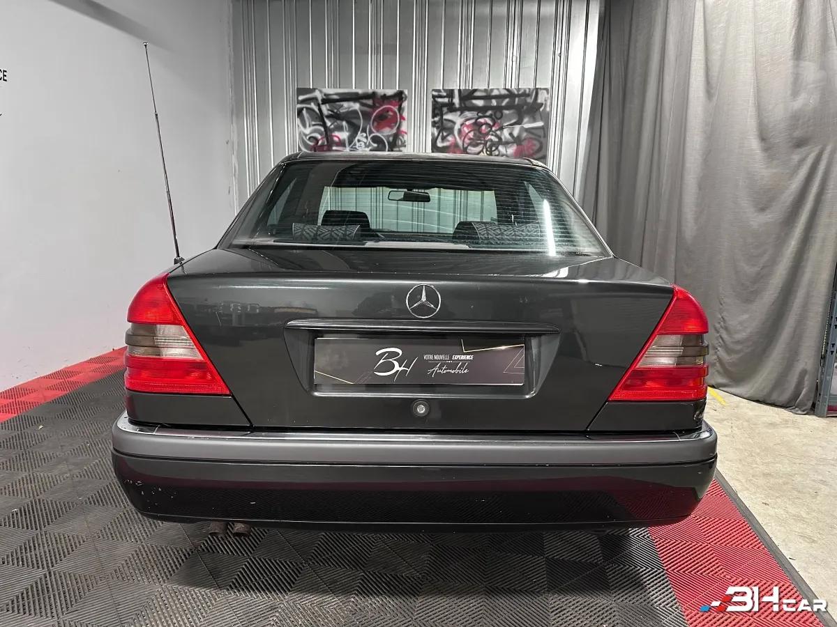 Aperçu indisponible de Mercedes-Benz Classe C