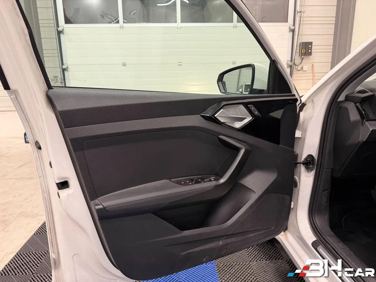 Audi A1 - photo 21