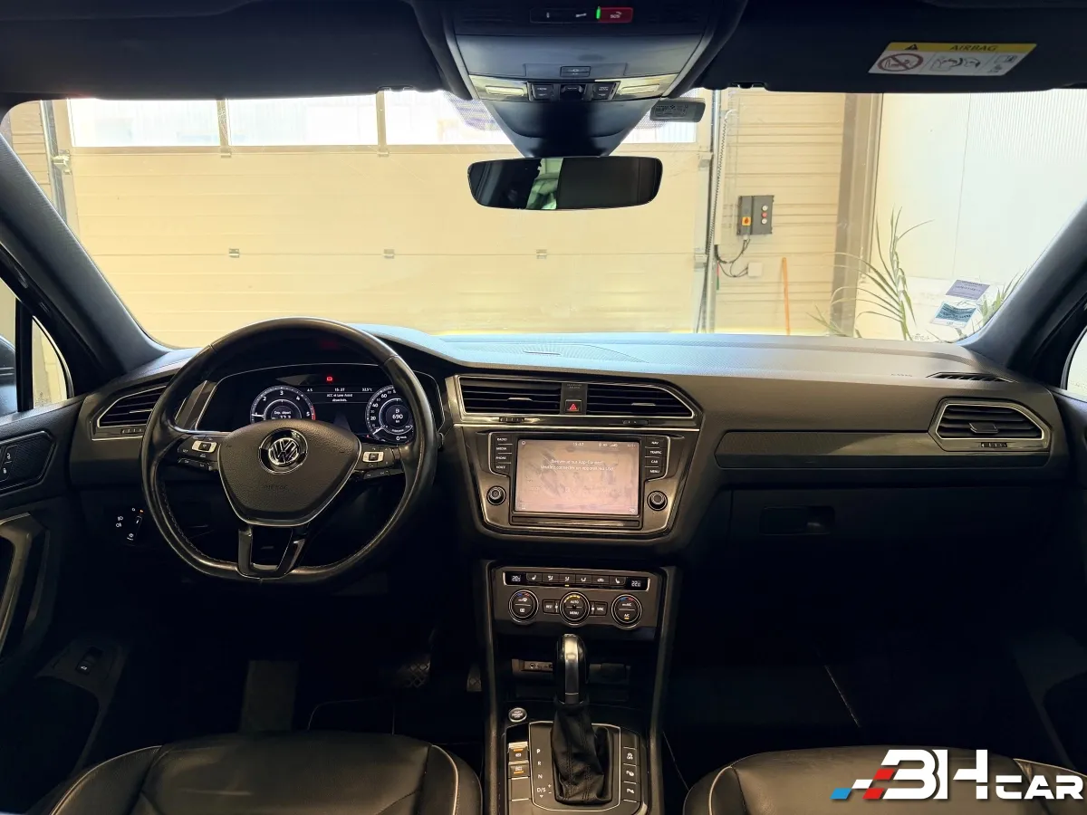 Volkswagen Tiguan - photo 11