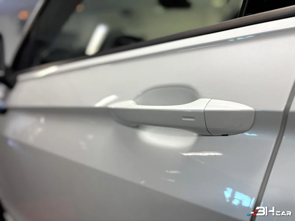 Volkswagen Tiguan - photo 13