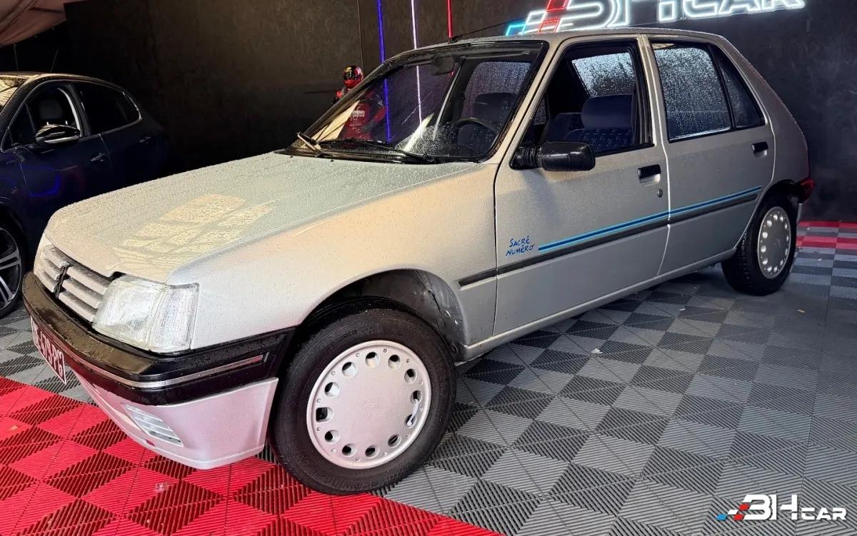 Image Peugeot 205