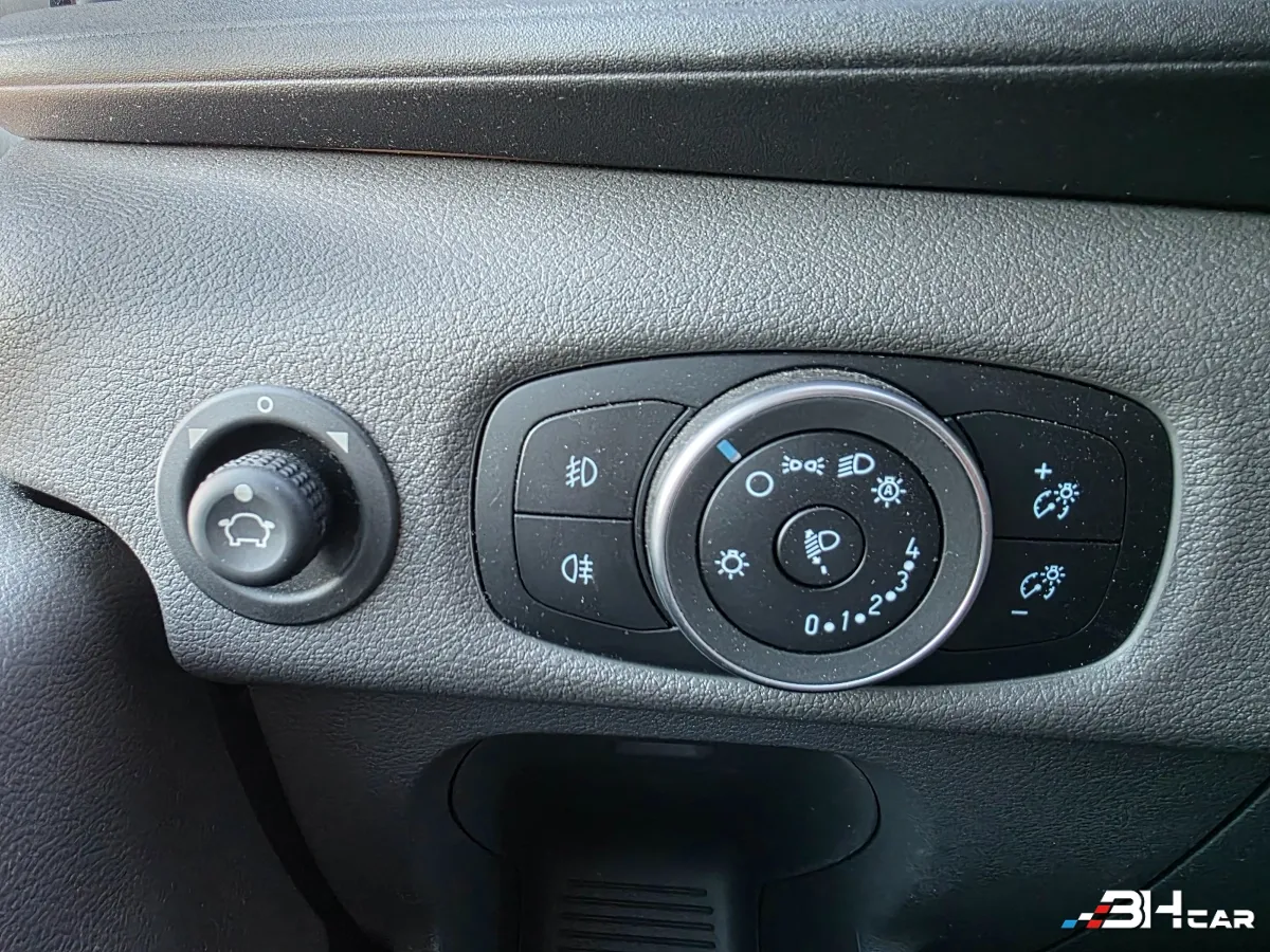 Ford Transit Vu - photo 14